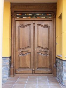 Puerta de madera