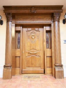 Puerta de madera