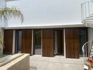 Ventanas mallorquinas en una casa unifamiliar