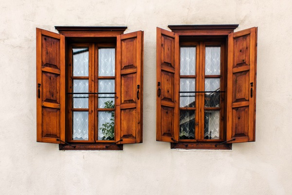 ventana de madera